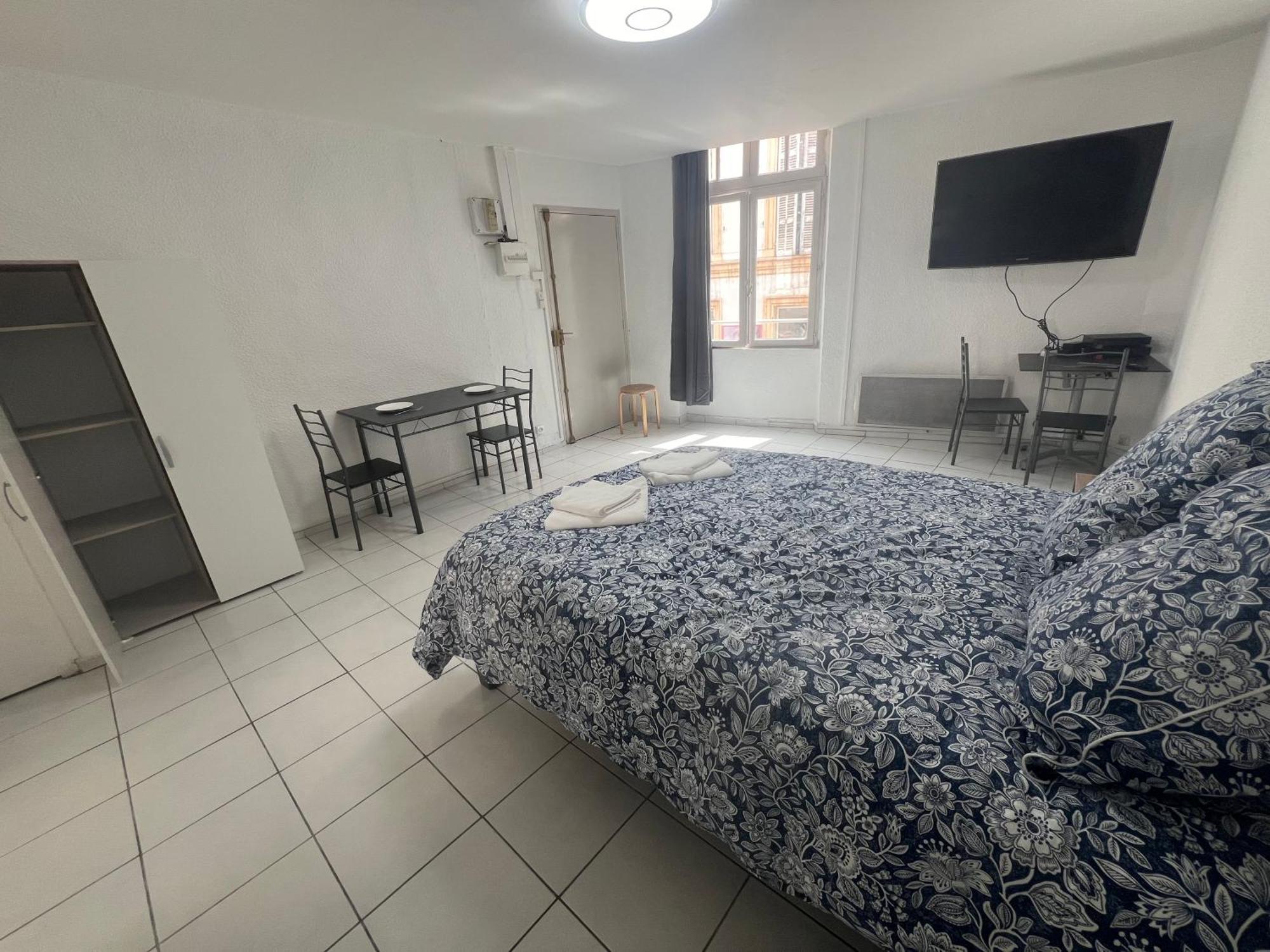 Studio Tapisvert St Charles Canebiere Vieux Port Marselha Exterior foto