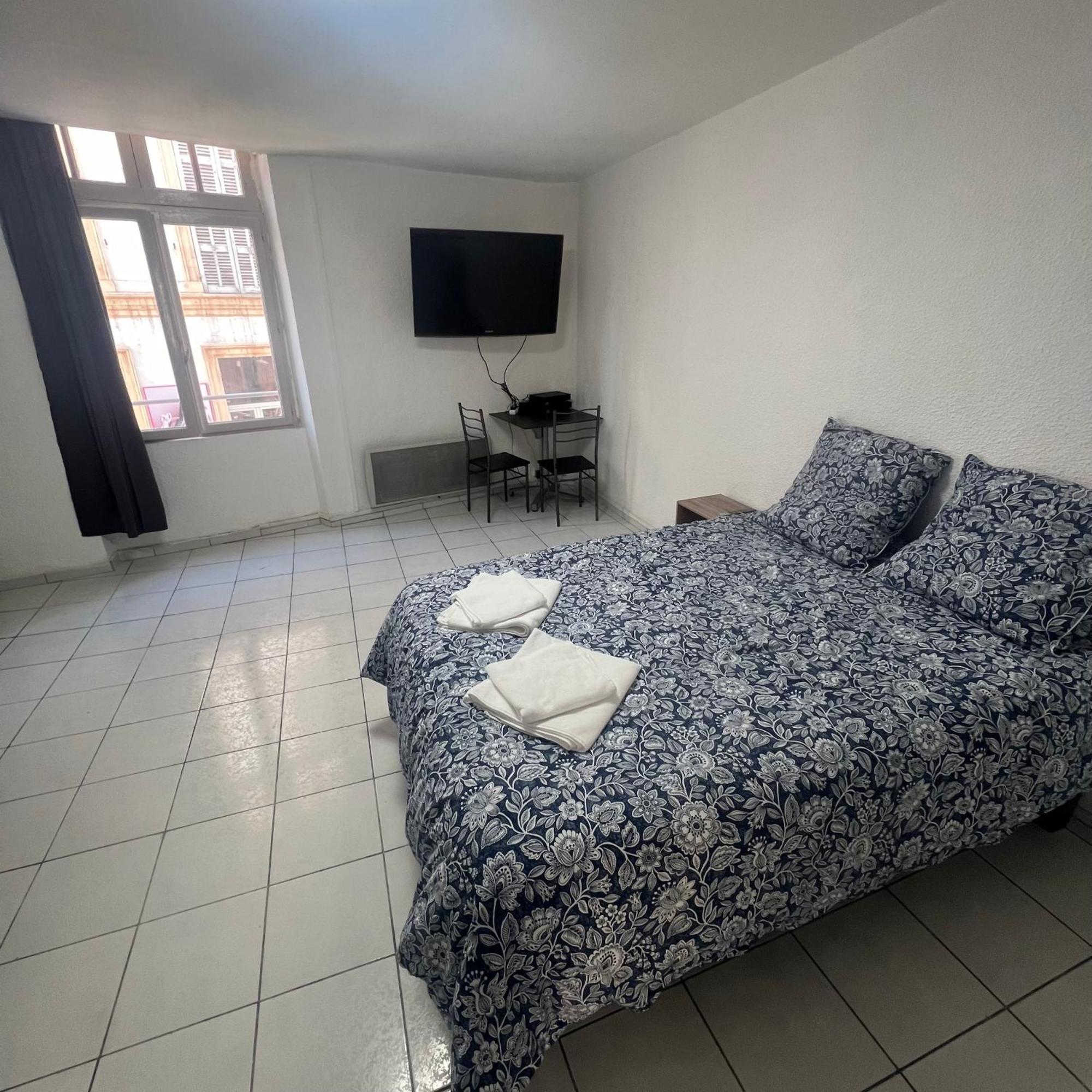 Studio Tapisvert St Charles Canebiere Vieux Port Marselha Exterior foto